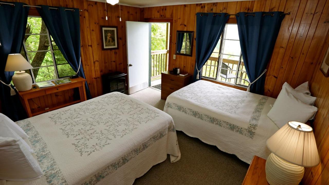 Alpine Inn Little Switzerland Εξωτερικό φωτογραφία