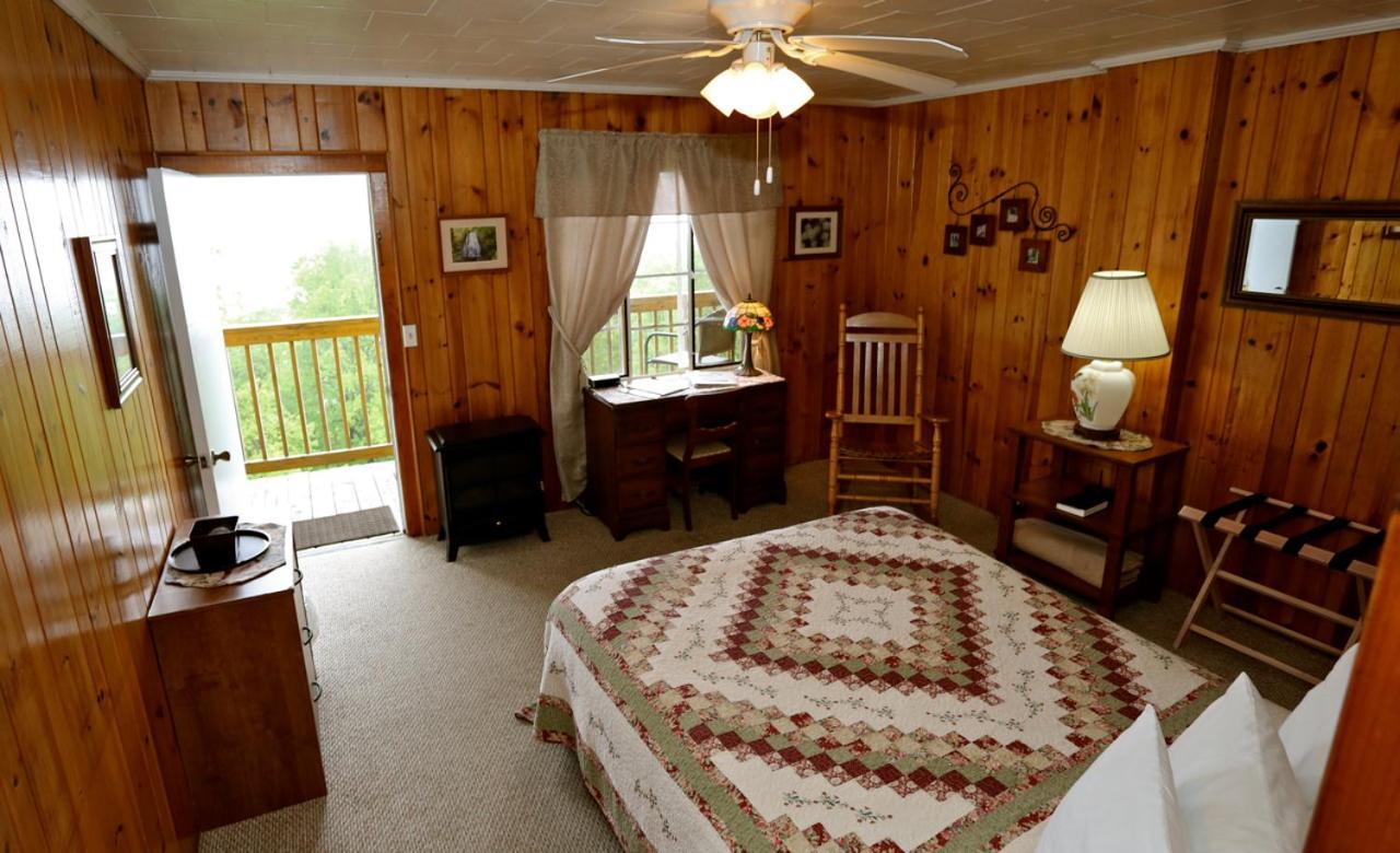Alpine Inn Little Switzerland Εξωτερικό φωτογραφία