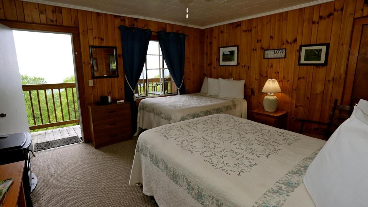 Alpine Inn Little Switzerland Εξωτερικό φωτογραφία