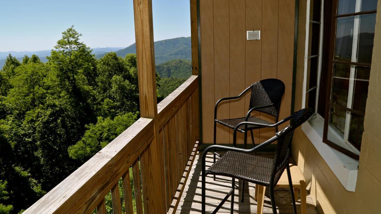 Alpine Inn Little Switzerland Εξωτερικό φωτογραφία